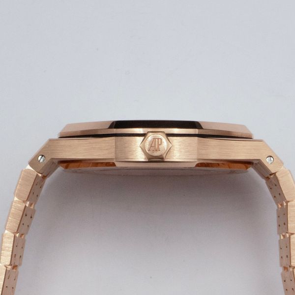 Audemars Piguet Royal Oak 15400OR.OO.1220OR.02